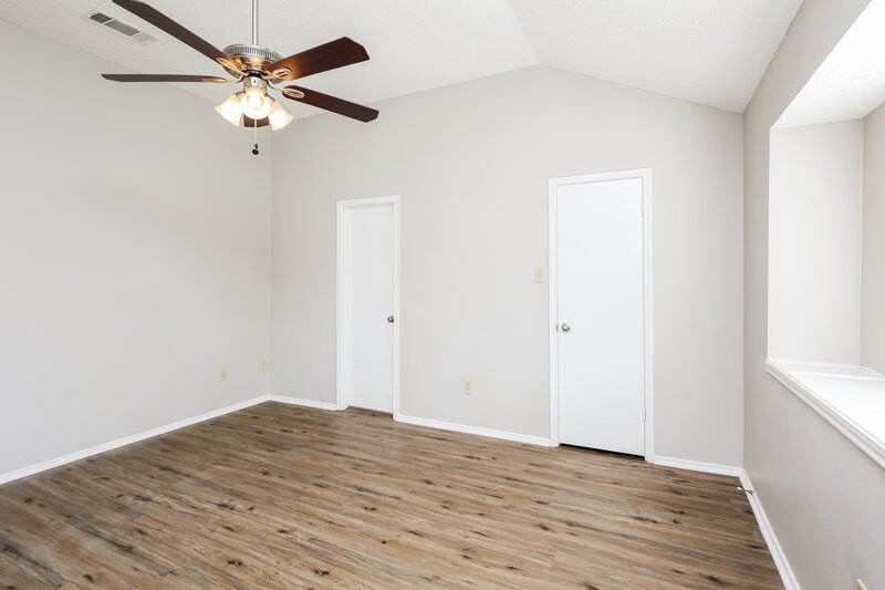 1,905/Mo, 821 Simon Dr Cedar Hill, TX 75104 Main Bedroom View 3