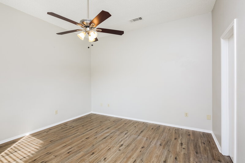1,905/Mo, 821 Simon Dr Cedar Hill, TX 75104 Main Bedroom View 4