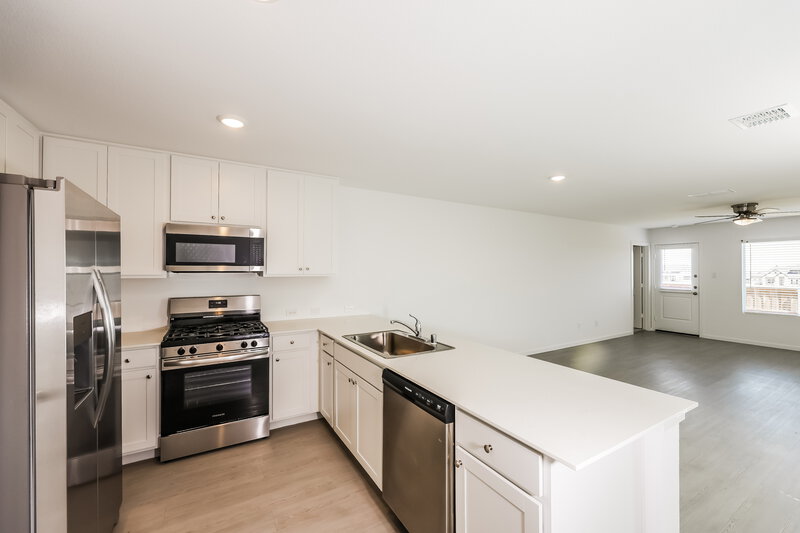 1,955/Mo, 1228 Canyon Wren Dr Forney, TX 75126 Kitchen View