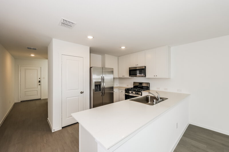 1,955/Mo, 1228 Canyon Wren Dr Forney, TX 75126 Kitchen View 2