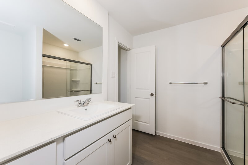 1,955/Mo, 1228 Canyon Wren Dr Forney, TX 75126 Main Bathroom View