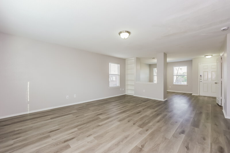2,035/Mo, 3512 Cayman Dr Fort Worth, TX 76123 Living Room View 2