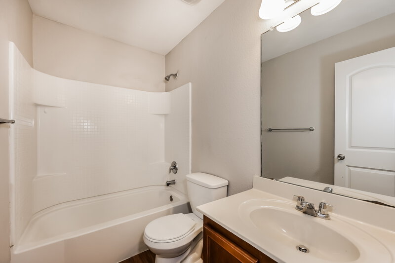 2,035/Mo, 3512 Cayman Dr Fort Worth, TX 76123 Bathroom View