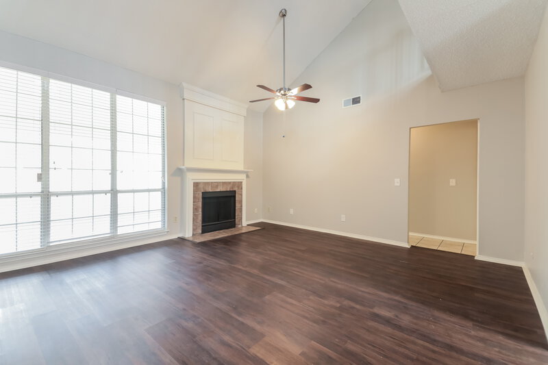 2,565/Mo, 1407 Pemberton Pl Cedar Hill, TX 75104 Living Room View