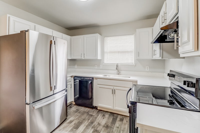 1,905/Mo, 13718 Vida Ln Dallas, TX 75253 Kitchen View