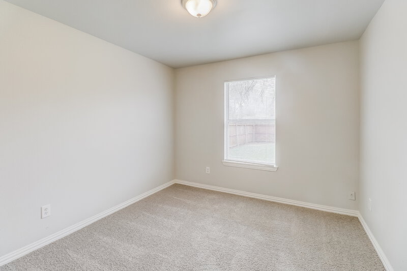 1,905/Mo, 13718 Vida Ln Dallas, TX 75253 Bedroom View 3
