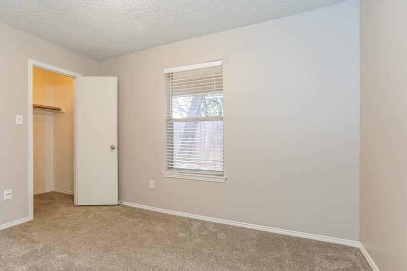 1,840/Mo, 1114 Hidden Creek Dr Mansfield, TX 76063 Bedroom View