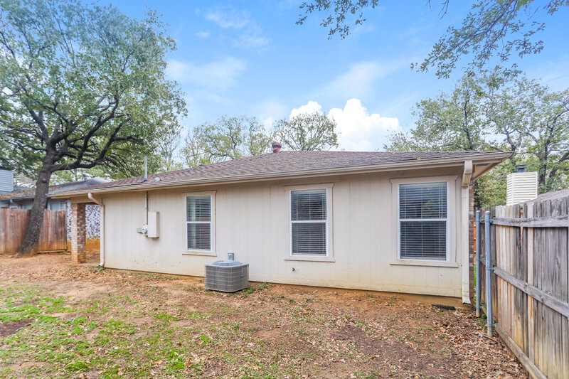 1,840/Mo, 1114 Hidden Creek Dr Mansfield, TX 76063 Rear View 3