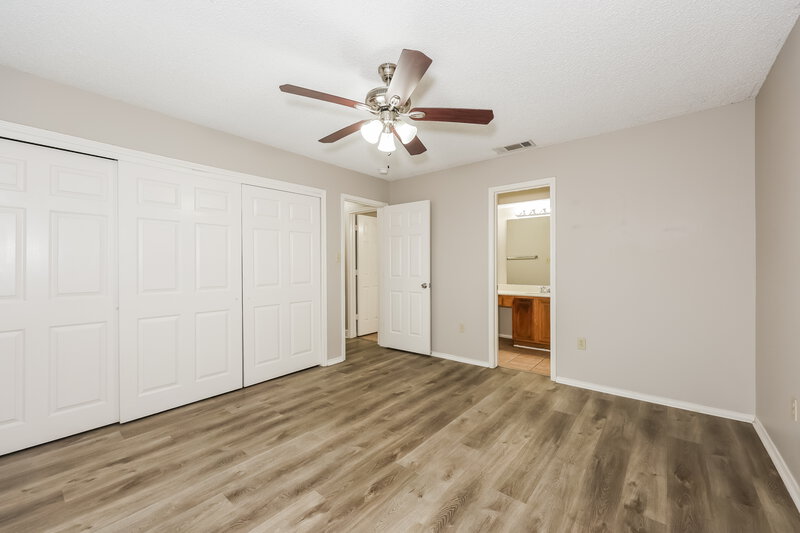 2,395/Mo, 1316 Ivy Creek Dr Mansfield, TX 76063 Main Bedroom View 2