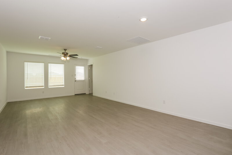 1,920/Mo, 1725 Crossbill St Forney, TX 75126 Living Room View