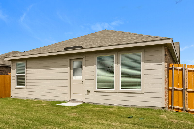 1,920/Mo, 1725 Crossbill St Forney, TX 75126 Rear View 2