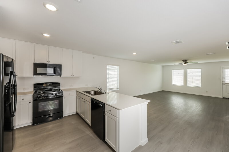 1,940/Mo, 1426 Merlin Bluff St Forney, TX 75126 Kitchen View 3