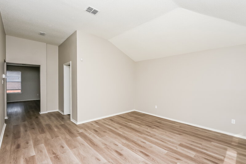 2,110/Mo, 512 Alex St Saginaw, TX 76179 Family Room View