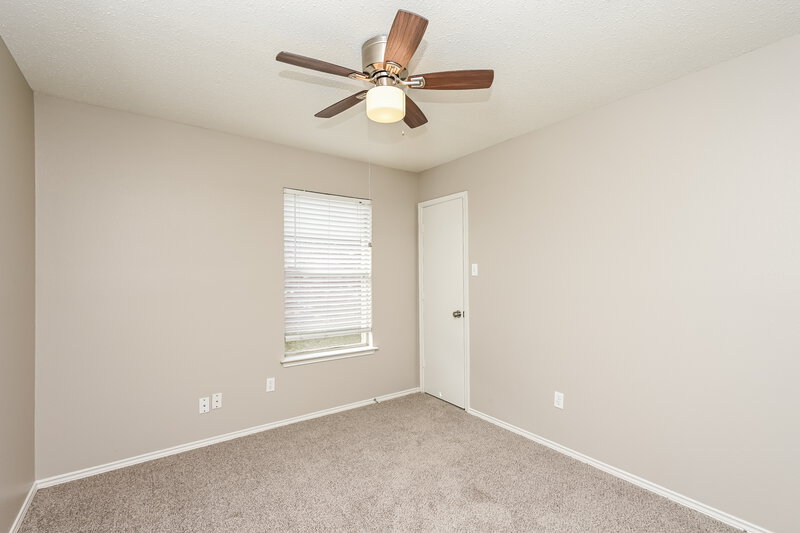 2,110/Mo, 512 Alex St Saginaw, TX 76179 Bedroom View 2