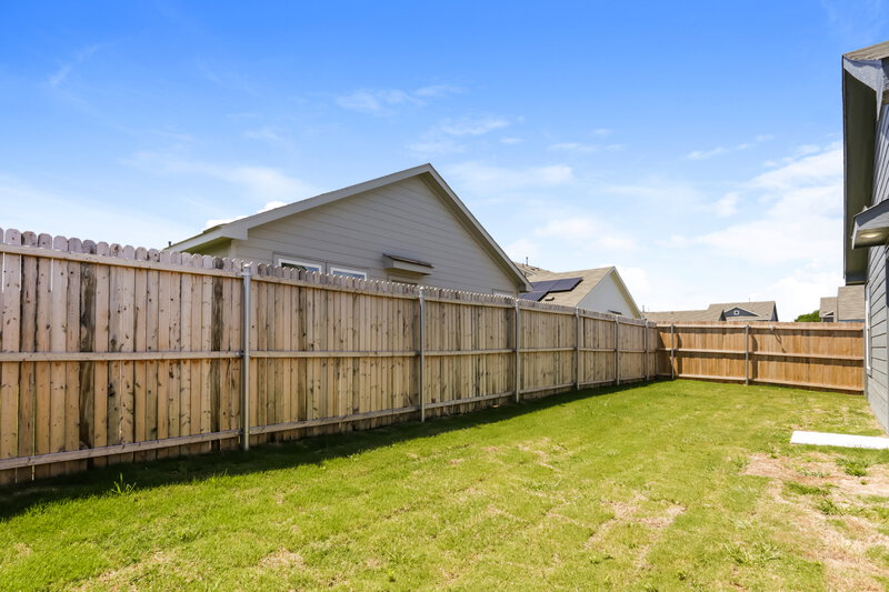 1,915/Mo, 1612 Limpkin Dr Fort Worth, TX 76140 Rear View
