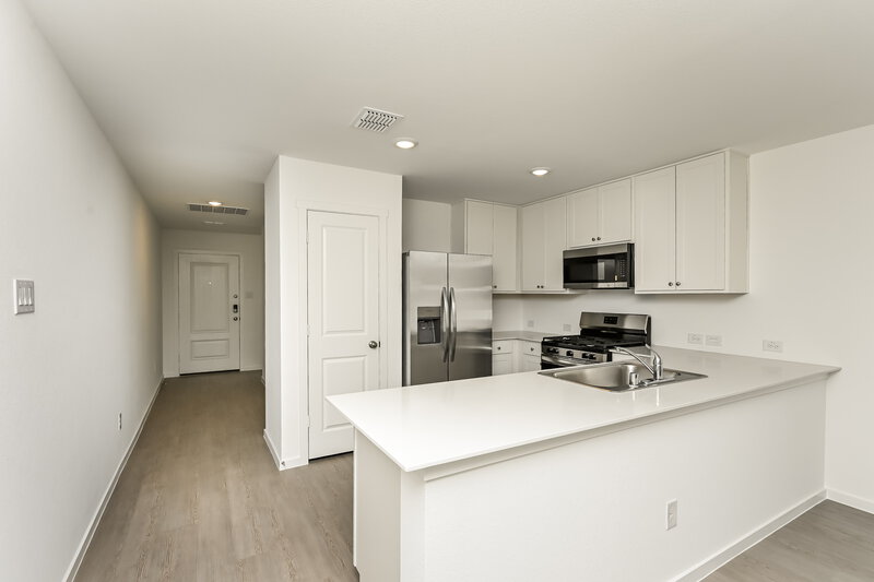 1,905/Mo, 10516 Desert Hawk Cir Fort Worth, TX 76140 Kitchen View