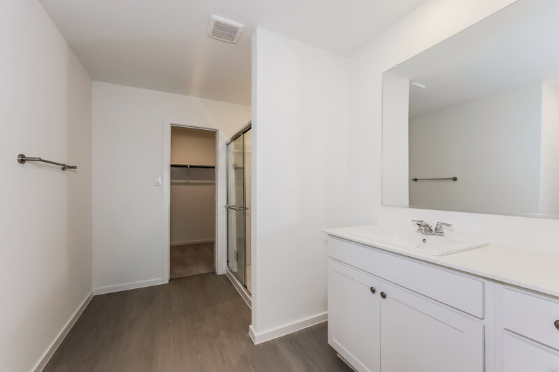 2,145/Mo, 1287 Wedgeleaf Ln Forney, TX 75126 Main Bathroom View