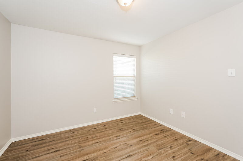 1,825/Mo, 2026 Allyson Dr Heartland, TX 75126 Bedroom View 2