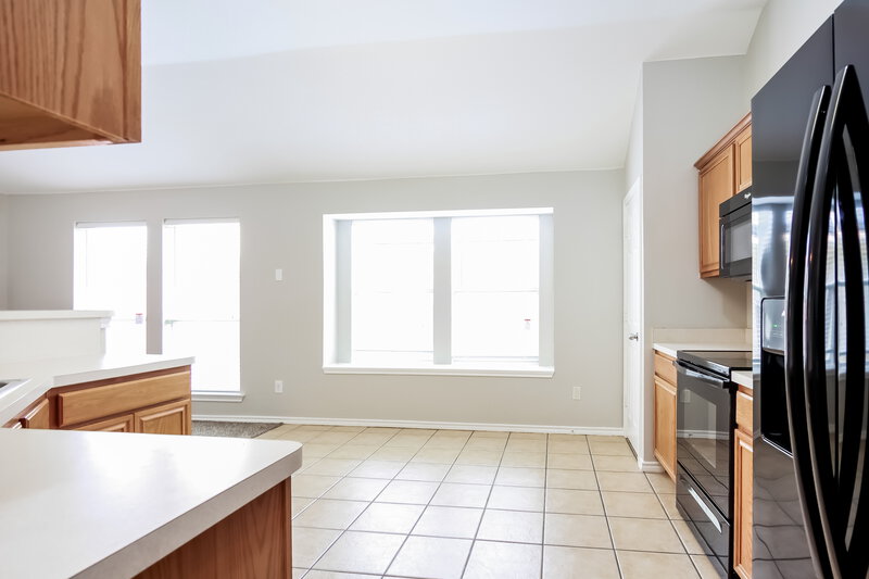 2,990/Mo, 744 Fox Run Trl Saginaw, TX 76179 Kitchenlarge View