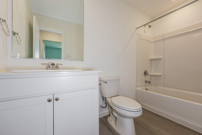 1,830/Mo, 1617 Sparrow Hawk Rd Forney, TX 75126 Bathroom View