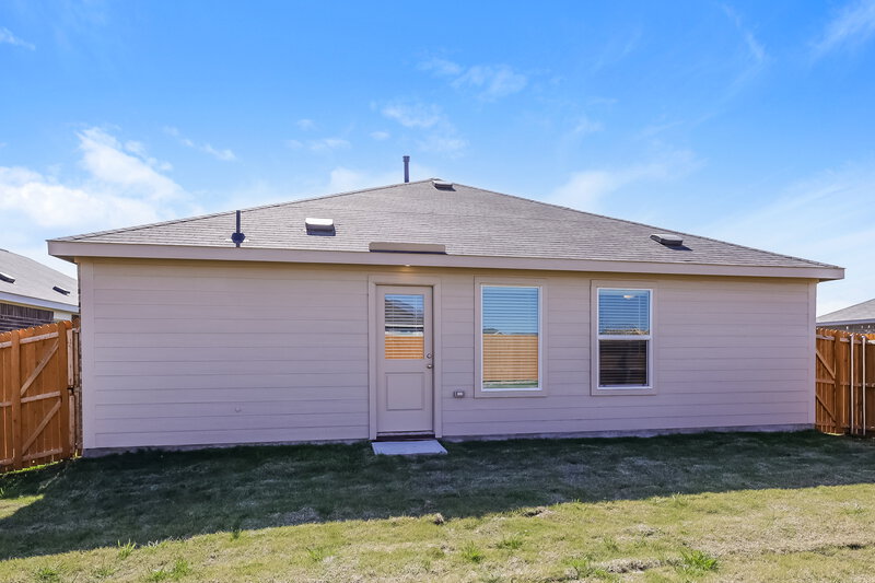 1,830/Mo, 1617 Sparrow Hawk Rd Forney, TX 75126 Rear View