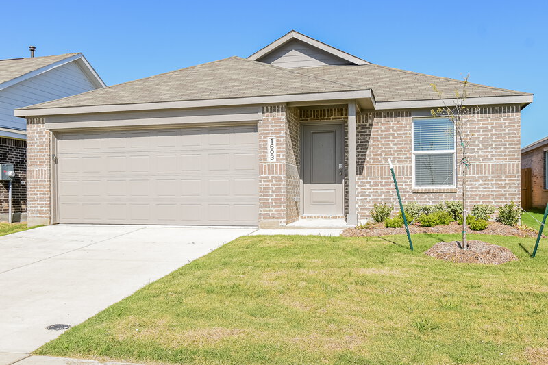 1,850/Mo, 1603 Sparrow Hawk Rd Forney, TX 75126 Front View