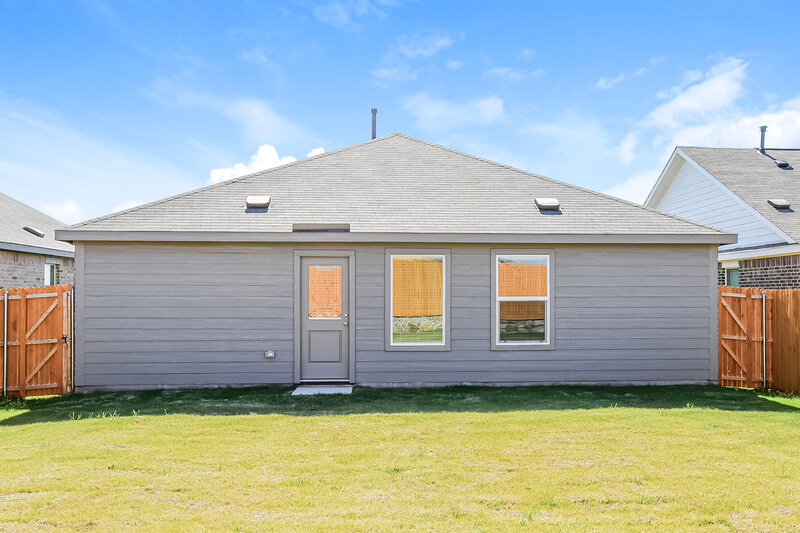 1,850/Mo, 1603 Sparrow Hawk Rd Forney, TX 75126 Rear View