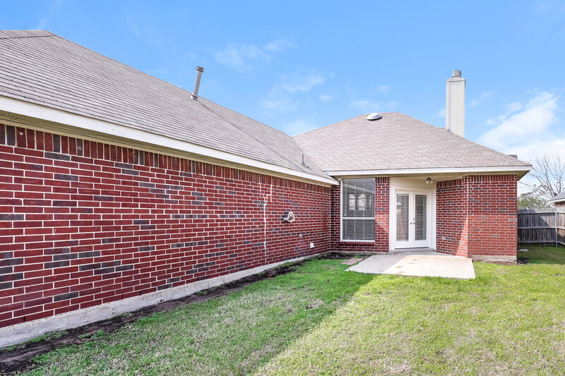 1,975/Mo, 2136 Birch Bnd Mesquite, TX 75181 Rear View