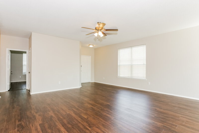 1,925/Mo, 412 San Lucas Dr Crowley, TX 76036 Living Room View