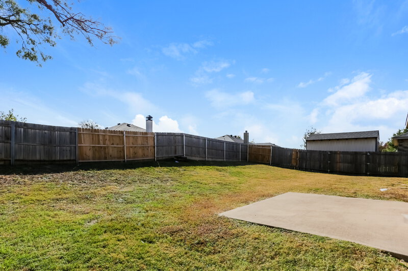 1,925/Mo, 412 San Lucas Dr Crowley, TX 76036 Backyard View