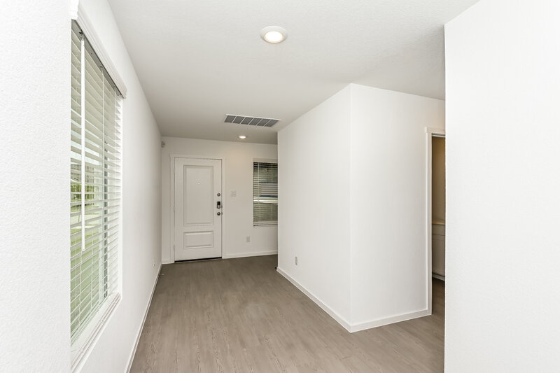 2,065/Mo, 1616 Limpkin Dr Fort Worth, TX 76140 Hallway View