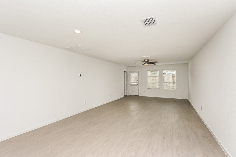 2,065/Mo, 1616 Limpkin Dr Fort Worth, TX 76140 Living Room View 2