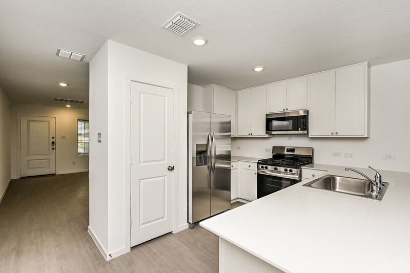 2,065/Mo, 1616 Limpkin Dr Fort Worth, TX 76140 Kitchen View 2