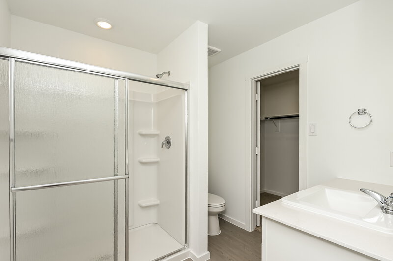 2,065/Mo, 1616 Limpkin Dr Fort Worth, TX 76140 Main Bathroom View