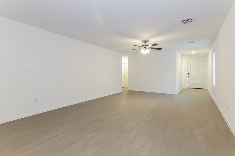 1,580/Mo, 1028 Calley Pear Trl Princeton, TX 75407 Living Room View