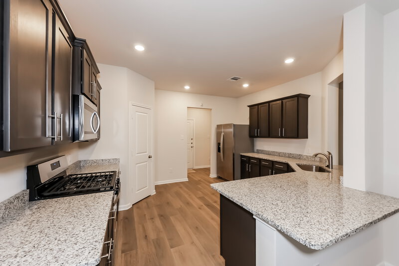 1,945/Mo, 1218 Kings Pl Crandall, TX 75114 Kitchen View