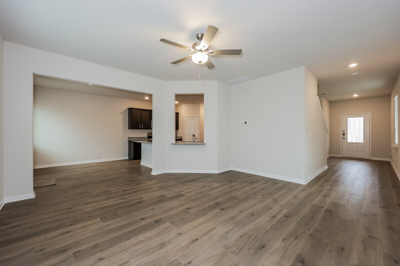 2,040/Mo, 1208 Kings Pl Crandall, TX 75114 Living Room View 2