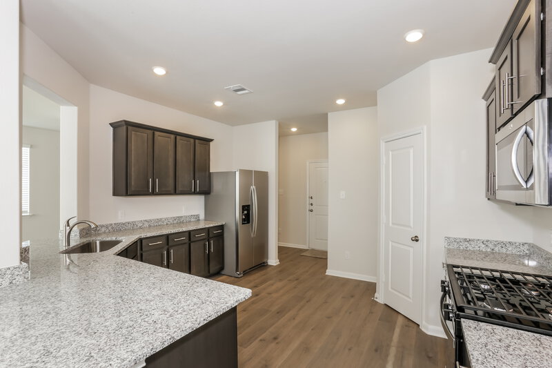 1,995/Mo, 1447 Reiner Dr Crandall, TX 75114 Kitchen View