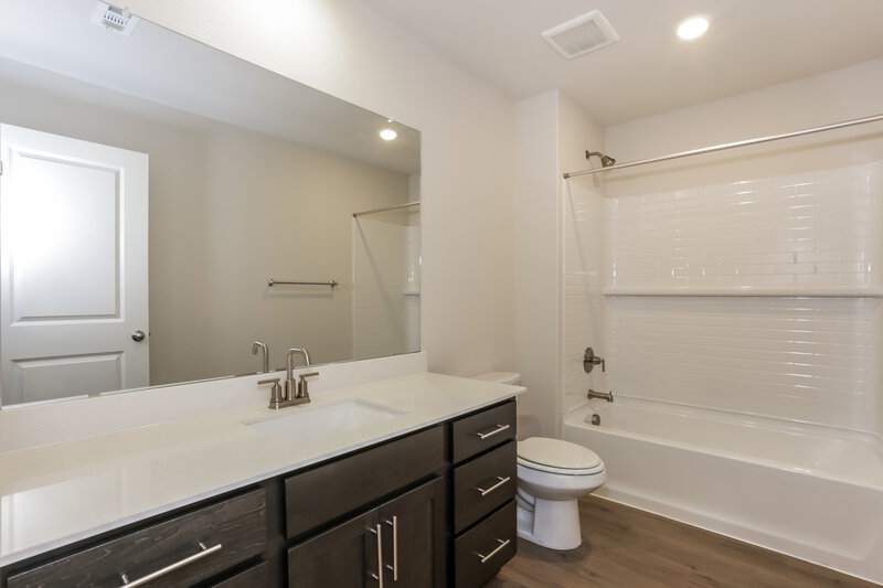 1,995/Mo, 1447 Reiner Dr Crandall, TX 75114 Bathroom View