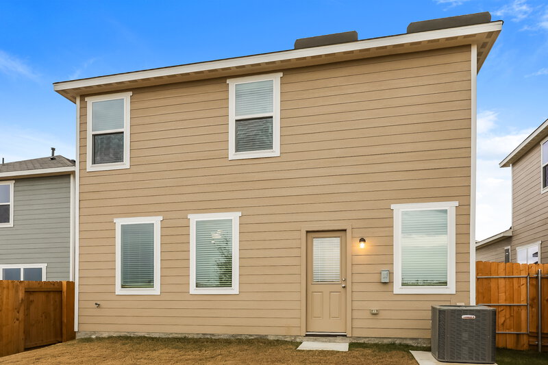 2,015/Mo, 1442 Reiner Dr Crandall, TX 75114 Rear View