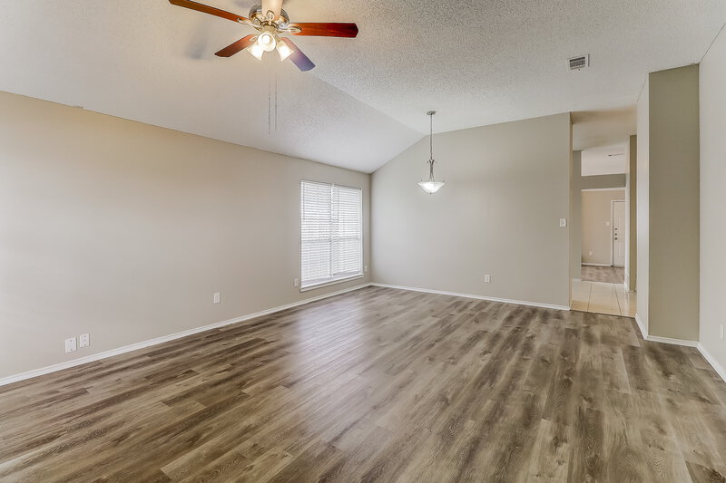 2,155/Mo, 1333 Rosewood Ln Lancaster, TX 75146 Living Room View