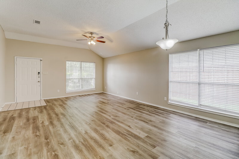 2,155/Mo, 1333 Rosewood Ln Lancaster, TX 75146 Dining Room View