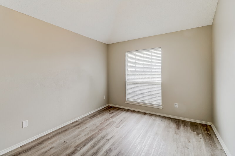 2,155/Mo, 1333 Rosewood Ln Lancaster, TX 75146 Bedroom View 2