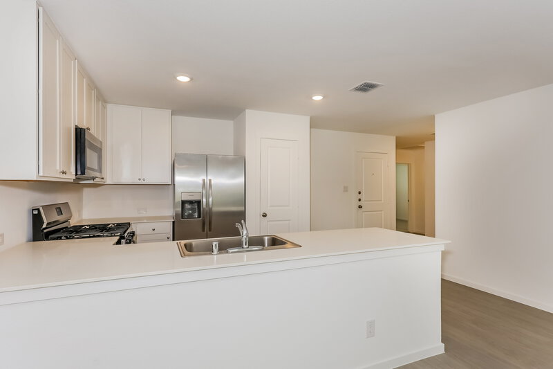 2,015/Mo, 1611 Sparrow Hawk Rd Forney, TX 75126 Kitchen View 3