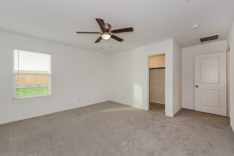 2,015/Mo, 1611 Sparrow Hawk Rd Forney, TX 75126 Main Bedroom View