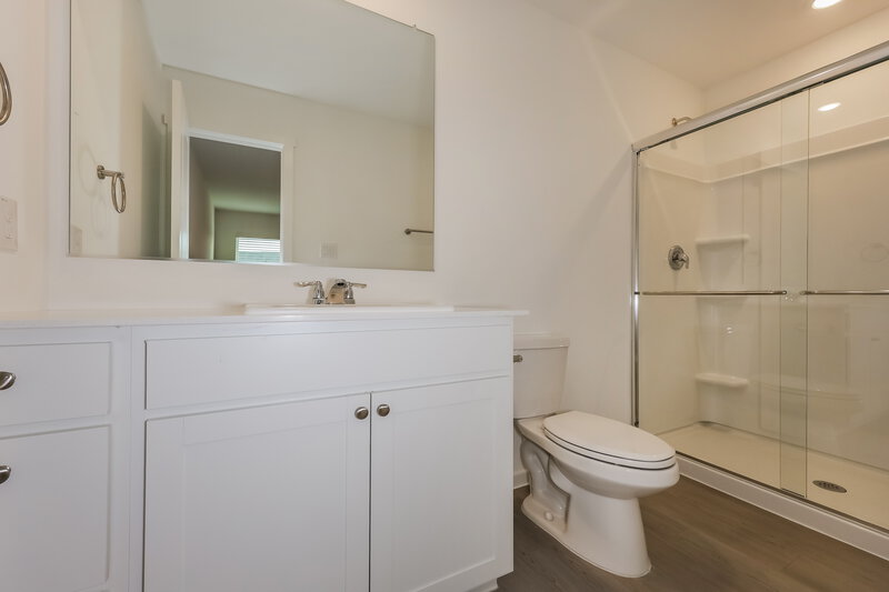 1,940/Mo, 1621 Sparrow Hawk Rd Forney, TX 75126 Main Bathroom View