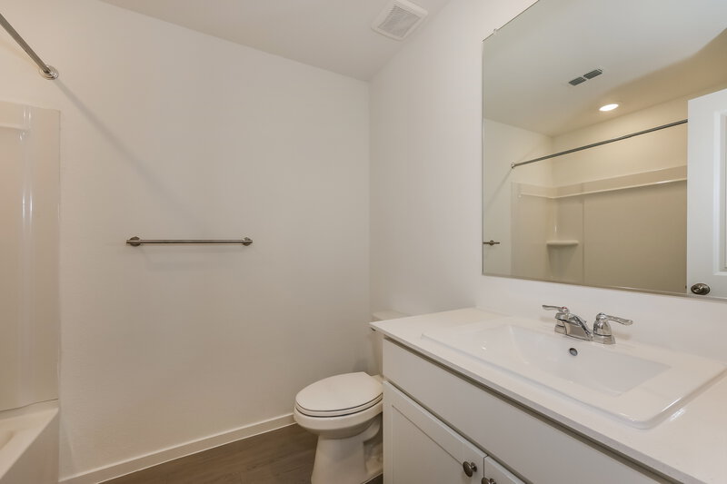 1,940/Mo, 1621 Sparrow Hawk Rd Forney, TX 75126 Bathroom View