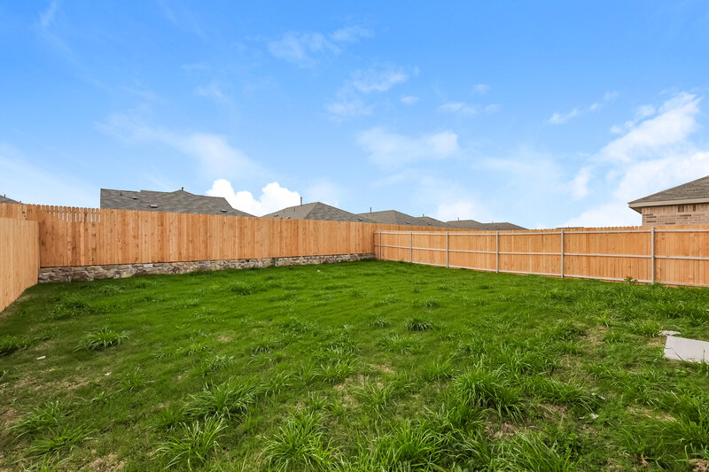 1,940/Mo, 1621 Sparrow Hawk Rd Forney, TX 75126 Backyard View