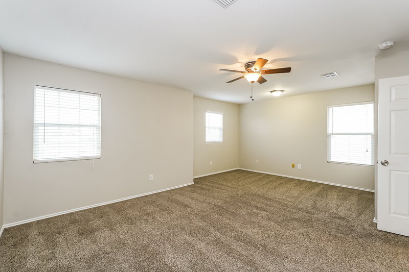 2,100/Mo, 205 Crescent Ridge Dr Fort Worth, TX 76140 Main Bedroom View