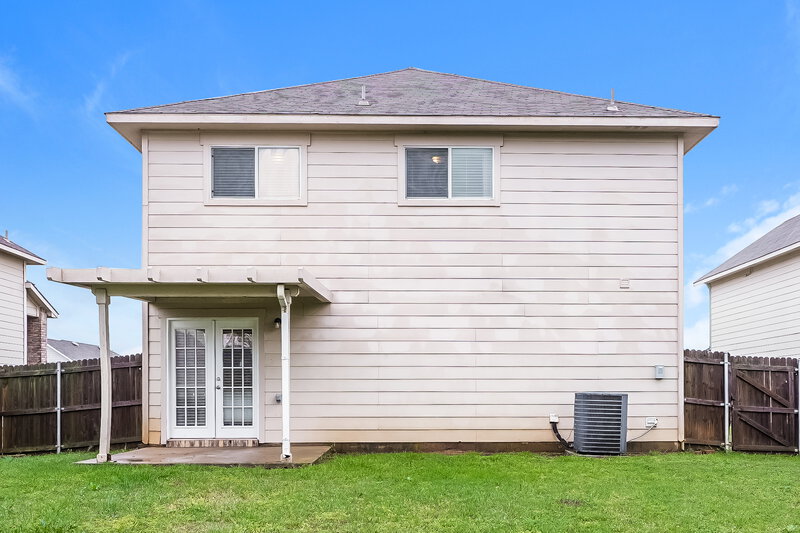 2,100/Mo, 205 Crescent Ridge Dr Fort Worth, TX 76140 Rear View